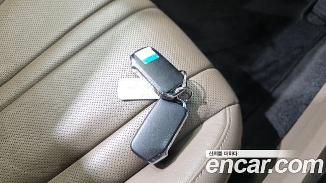 Kia K8 2022 — Şəkil 16/20