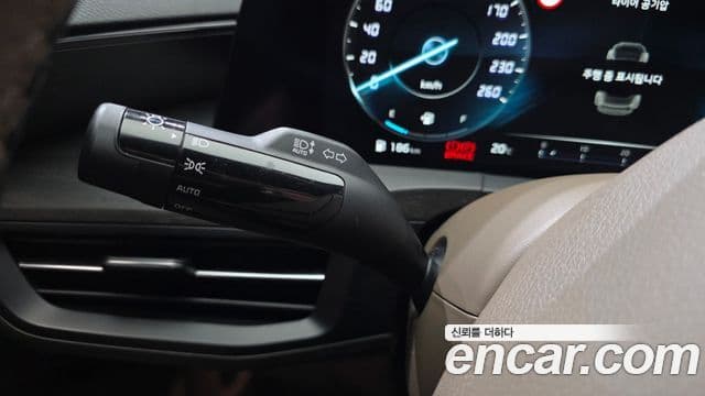 Kia K8 2022 — ფოტო 18/33