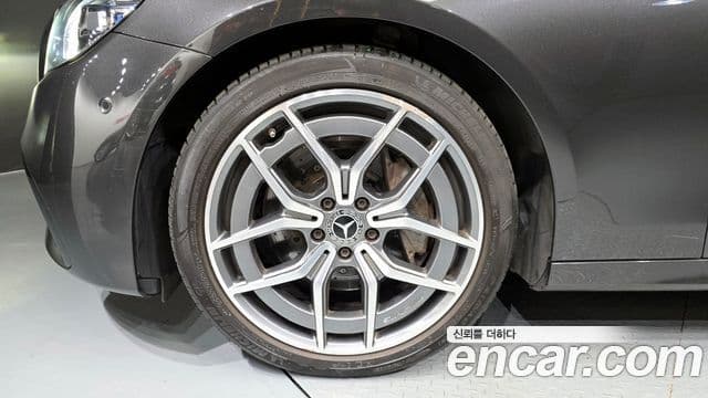 Mercedes-Benz E-Class 2020 — Şəkil 5/20