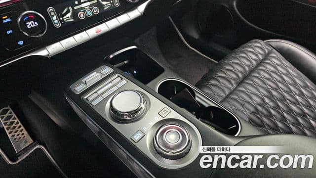 Genesis GV70 2022 — ფოტო 9/20