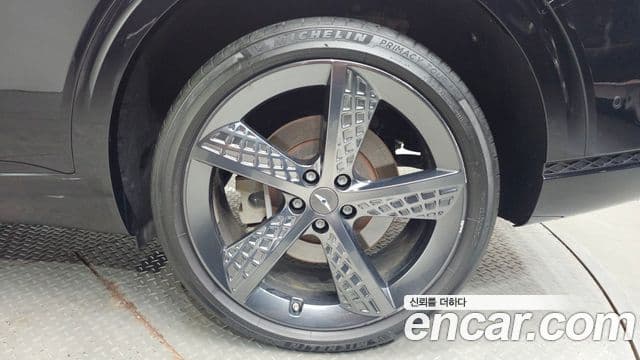 Genesis GV70 2022 — Şəkil 20/36