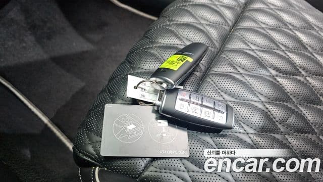 Genesis GV70 2022 — Şəkil 18/36