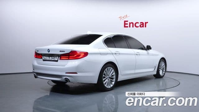 BMW 5 Series 2019 — Şəkil 2/20