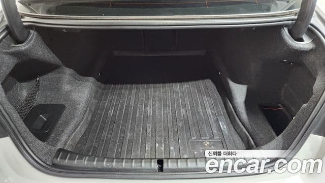 BMW 5 Series 2019 — Şəkil 18/20