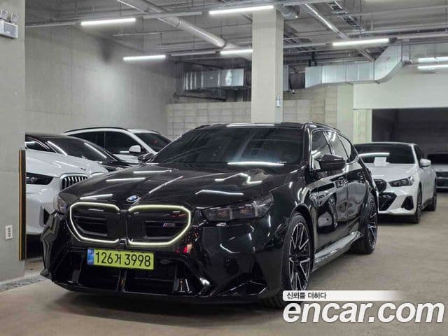 BMW M5 2025 — ფოტო 1/8