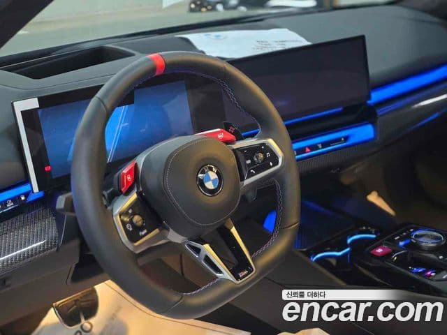 BMW M5 2025 — фото 4 из 8