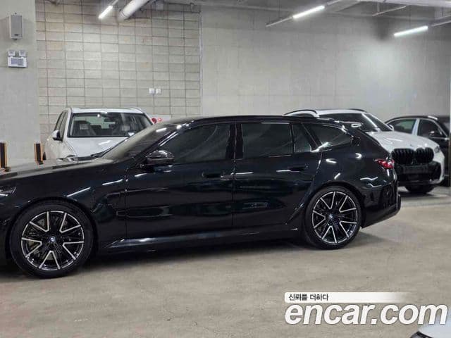 BMW M5 2025 — фото 8 из 8
