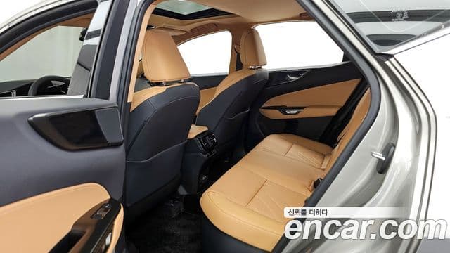 Lexus NX350h 2025 — Photo 5/35