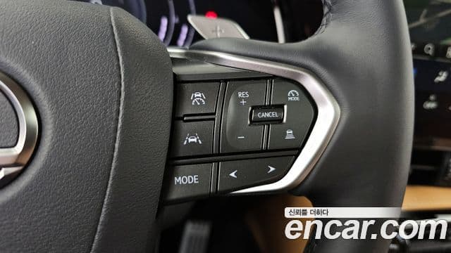 Lexus NX350h 2025 — Photo 31/35