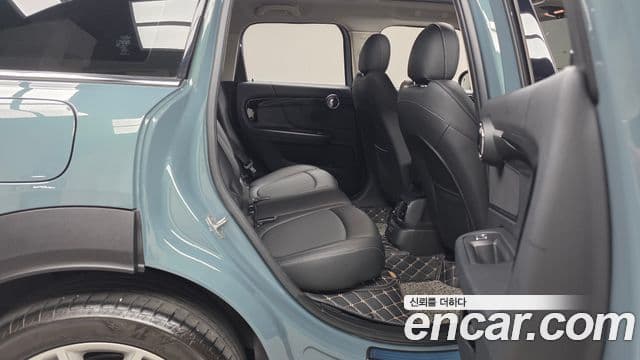 Mini Cooper Countryman 2022 — фото 11 из 20