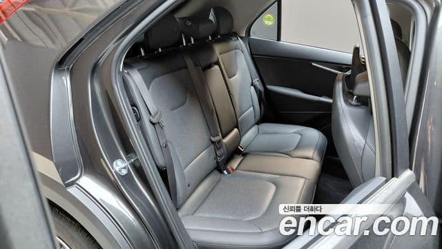 Kia Niro 2022 — ფოტო 11/20