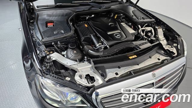 Mercedes-Benz E-Class 2020 — фото 6 из 20