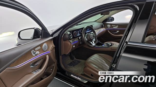 Mercedes-Benz E-Class 2020 — Şəkil 10/20