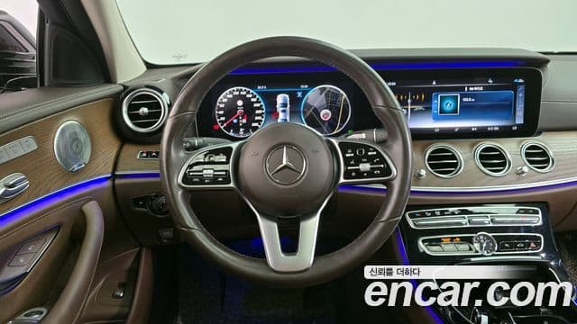 Mercedes-Benz E-Class 2020 — Şəkil 13/20