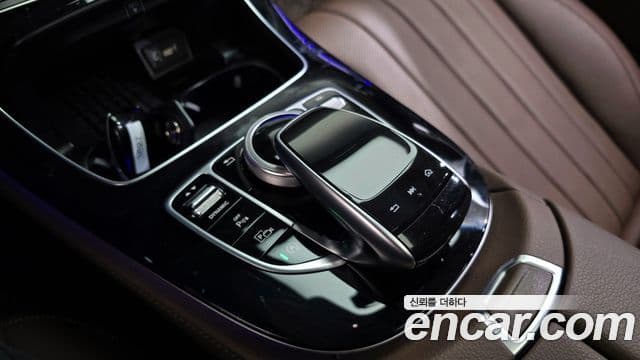 Mercedes-Benz E-Class 2020 — Şəkil 19/20