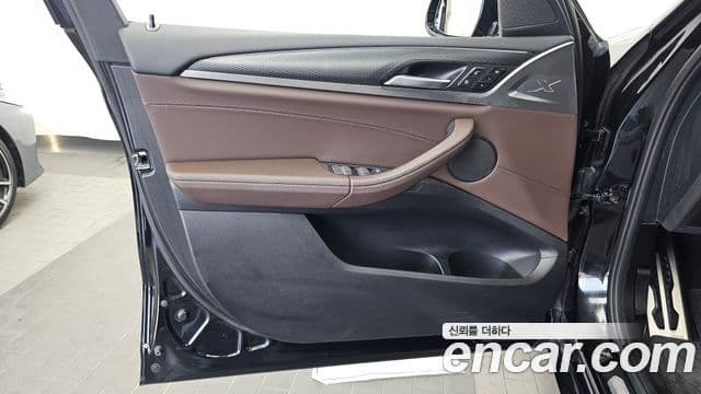 BMW X3 2023 — Photo 9/32