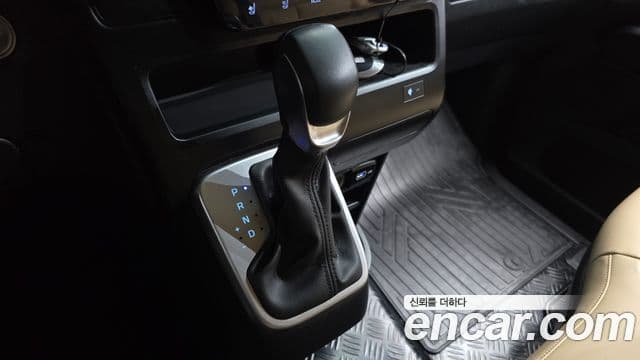 Hyundai Staria 2021 — Şəkil 9/20