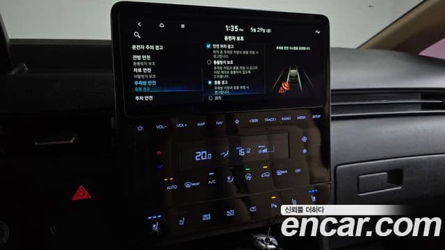 Hyundai Staria 2021 — фото 16 из 20