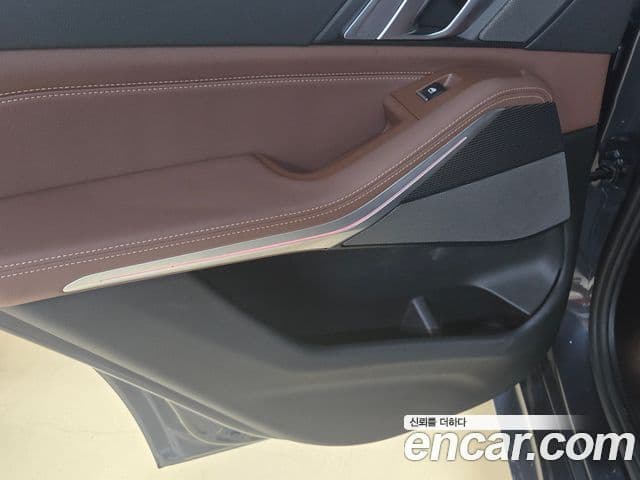 BMW X5 2020 — Photo 18/20