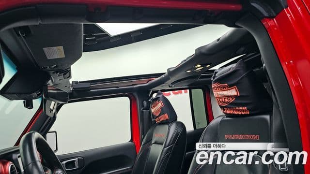 Jeep Wrangler 2019 — Şəkil 11/31
