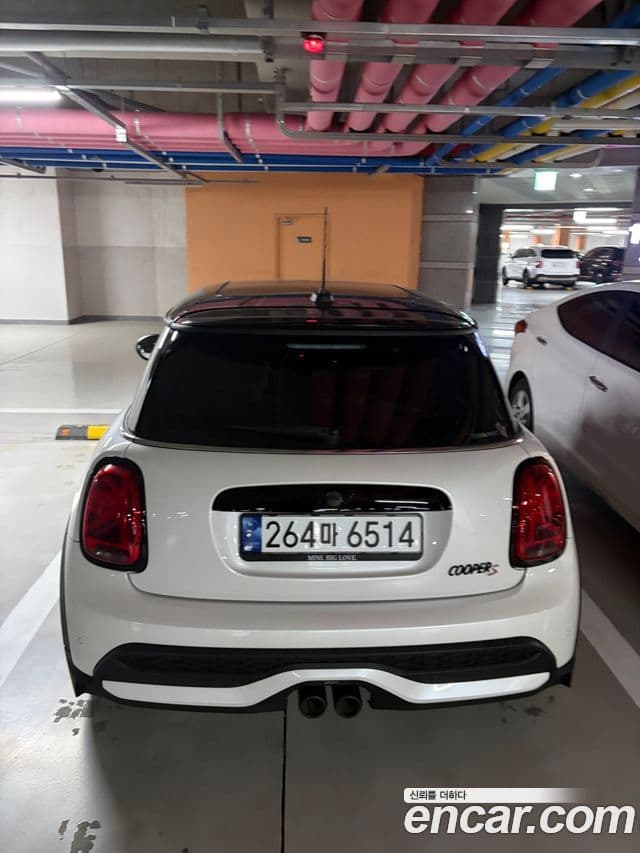 Mini Cooper S 2023 — ფოტო 3/10