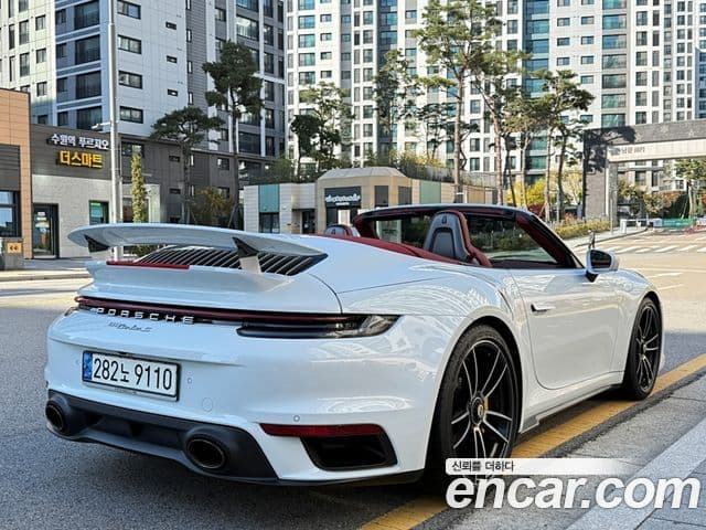 Porsche 911 2021 — Şəkil 3/14