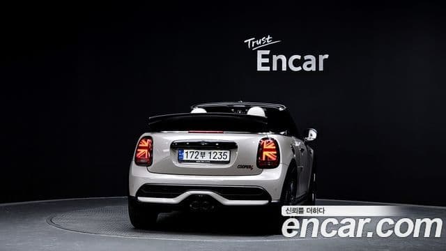 Mini Cooper S Convertible 2022 — Фото 4/20