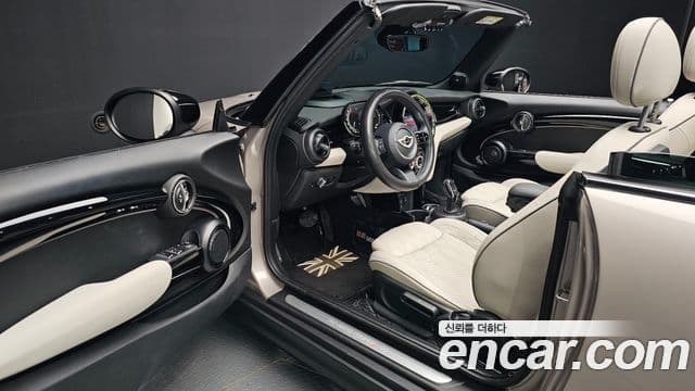 Mini Cooper S Convertible 2022 — Фото 10/20