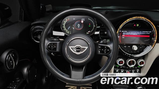 Mini Cooper S Convertible 2022 — Фото 12/20