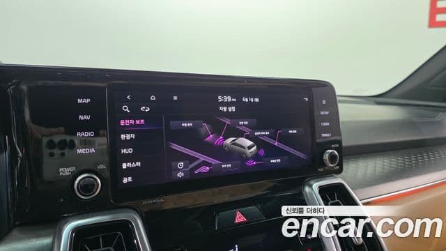 Kia Sorento 2020 — Şəkil 18/20