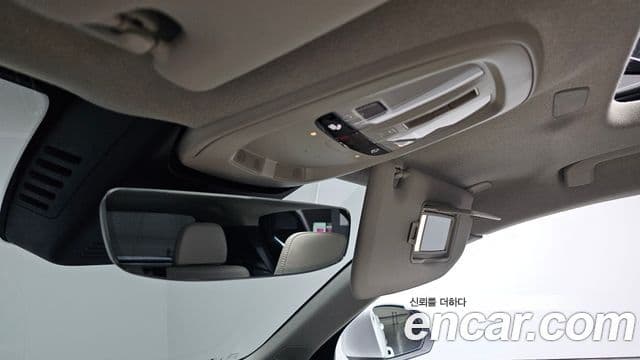 Volvo XC40 2023 — Şəkil 19/20
