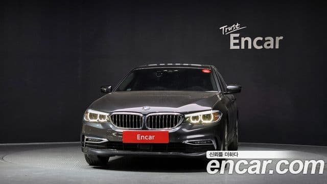 BMW 5 Series 2019 — Фото 3/20