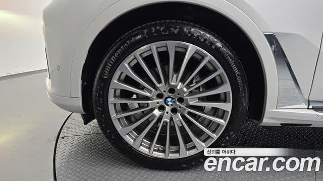 BMW X7 2020 — ფოტო 5/20