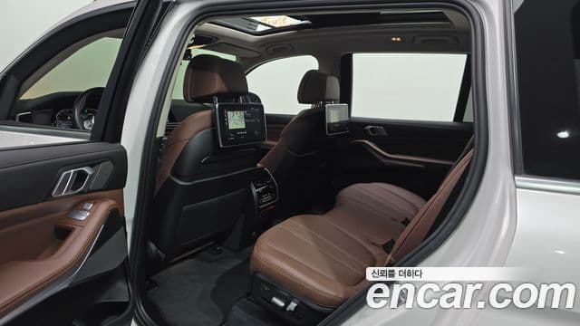 BMW X7 2020 — ფოტო 11/20