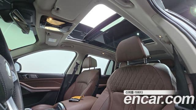 BMW X7 2020 — ფოტო 19/20