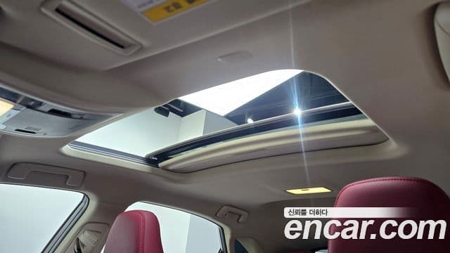 Lexus NX300h 2019 — Photo 3/30