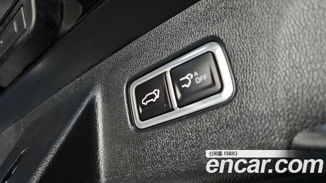 Kia Sorento 2024 — ფოტო 18/20