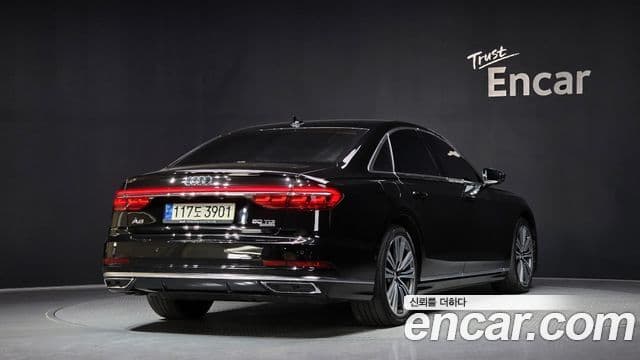 Audi A8 2021 — ფოტო 2/20