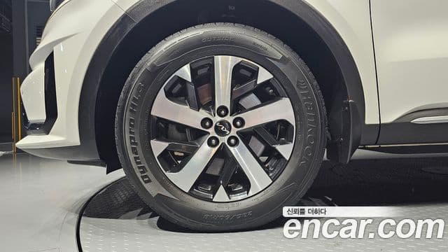 Kia Sorento 2022 — Фото 5/20