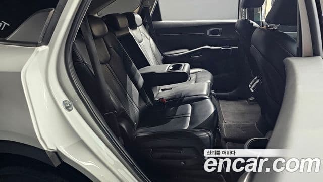 Kia Sorento 2022 — Фото 12/20