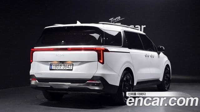 Kia Carnival 2024 — Фото 2/20