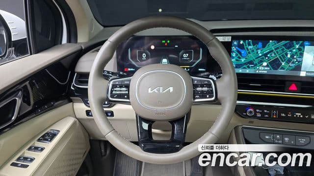Kia Carnival 2024 — Фото 13/20