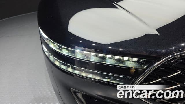 Genesis G90 2023 — ფოტო 37/39