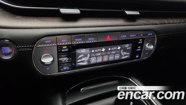 Genesis G90 2023 — ფოტო 15/39