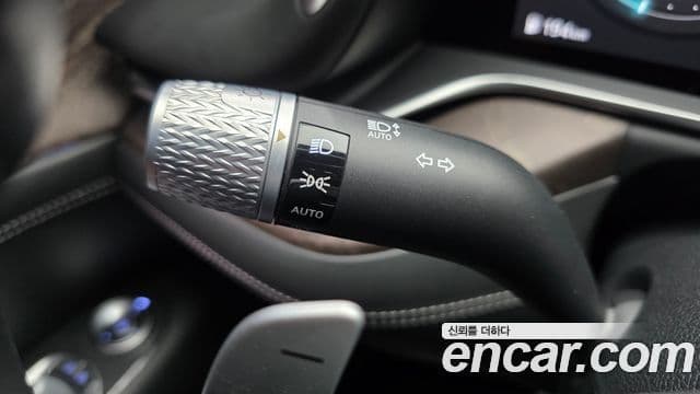 Genesis G90 2023 — ფოტო 21/39