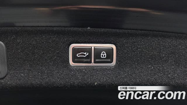 Genesis G90 2023 — ფოტო 19/39