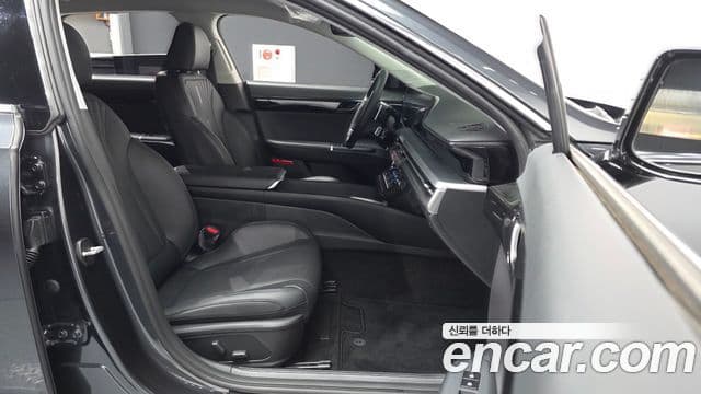 Hyundai Grandeur 2023 — ფოტო 11/20