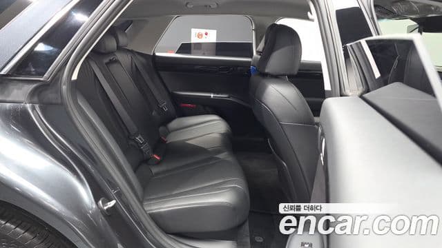 Hyundai Grandeur 2023 — ფოტო 12/20