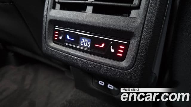 Volkswagen Golf 2025 — Şəkil 19/20