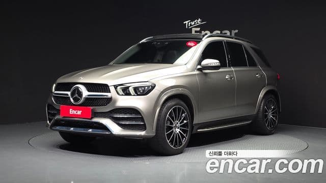 Mercedes-Benz GLE-Class 2023 — Şəkil 10/20